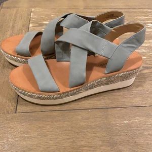 Lucky Brand Olive Green platform sandals